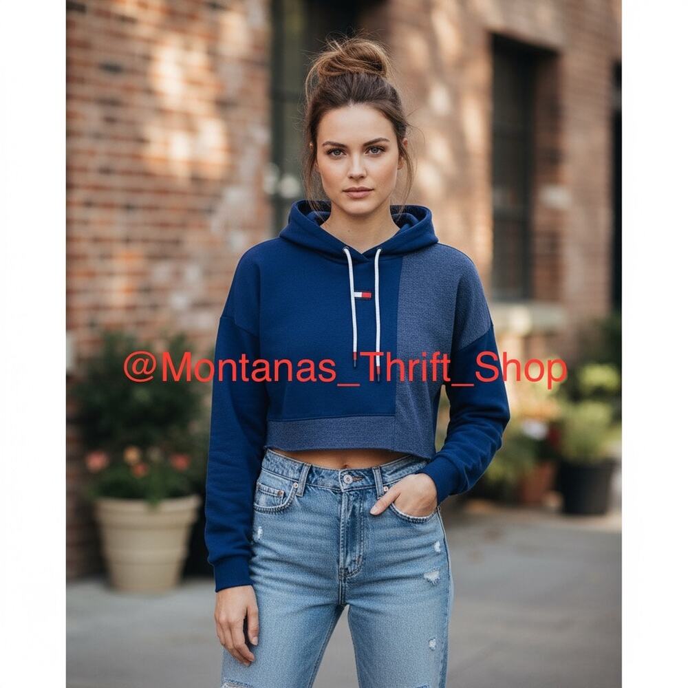 Tommy Hilfiger womens size small Navy Blue Color Block Cropped fleece Hoodie